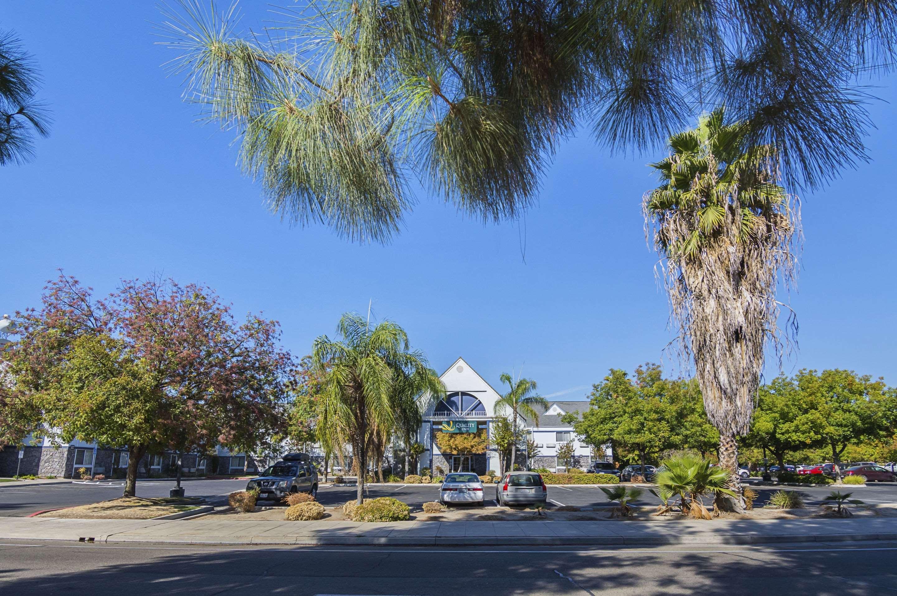 Quality Inn Fresno Yosemite Airport Exteriör bild