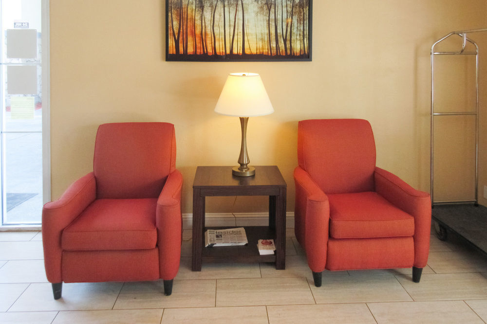 Quality Inn Fresno Yosemite Airport Exteriör bild