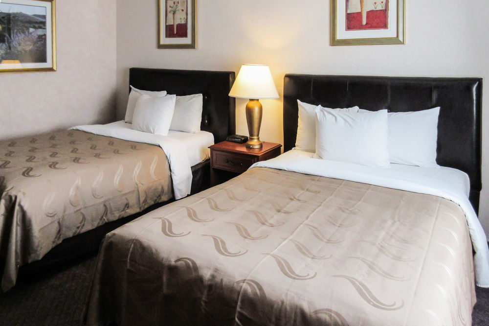 Quality Inn Fresno Yosemite Airport Exteriör bild