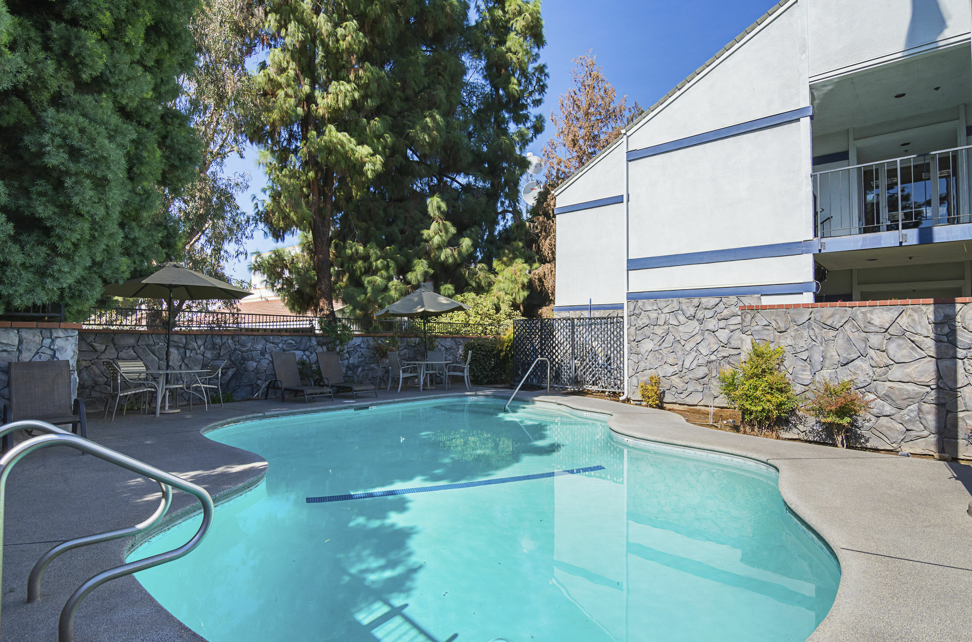 Quality Inn Fresno Yosemite Airport Exteriör bild